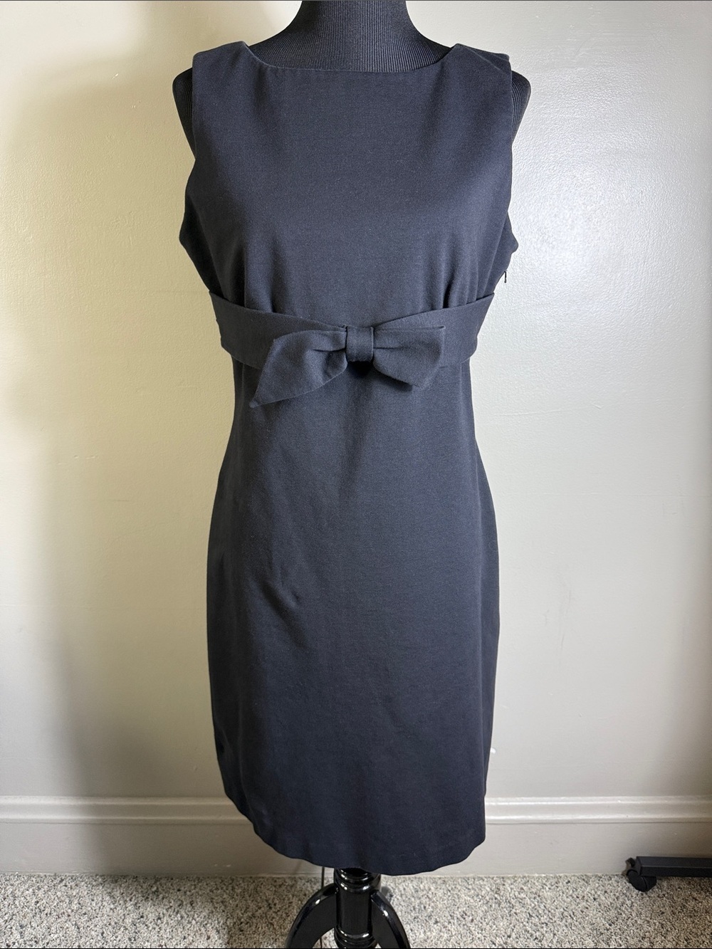 Banana Republic Classic Sleeveless Bow-Accent Dress in Black Sz 14